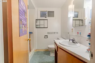 14124 SE Mill St, Portland, OR 97233 - Photo 24