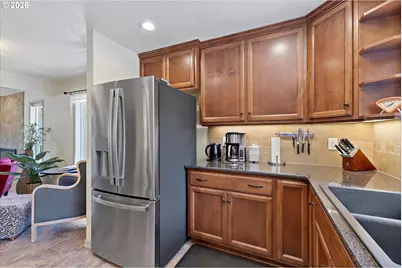 18205 Stonewood Dr, Gladstone, OR 97027 - Photo 12