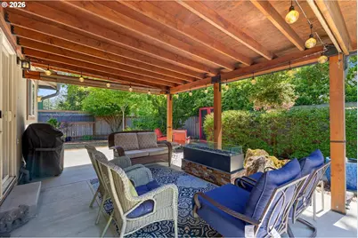 18205 Stonewood Dr, Gladstone, OR 97027 - Photo 30