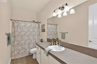 15185 SW Summerview Dr, Tigard, OR 97224 - Photo 18