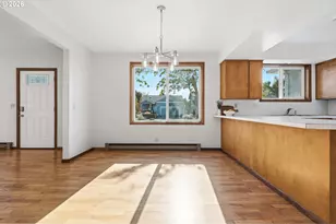 1424 T St, Springfield, OR 97477 - Photo 10
