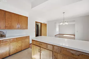 1424 T St, Springfield, OR 97477 - Photo 14