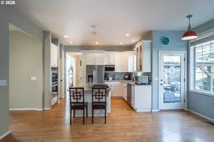 2290 NW Witherspoon Ave, Roseburg, OR 97471 - Photo 10