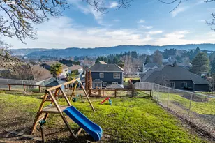 2290 NW Witherspoon Ave, Roseburg, OR 97471 - Photo 44