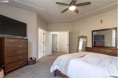 2290 NW Witherspoon Ave, Roseburg, OR 97471 - Photo 22