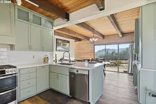 31149 Camas Swale Rd, Creswell, OR 97426 - Photo 14