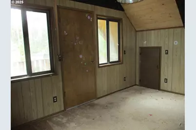 71250 Northshore Dr, Birkenfeld, OR 97016 - Photo 14