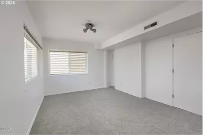 860 SW 10th St, Lincoln City, OR 97367 - Photo 28