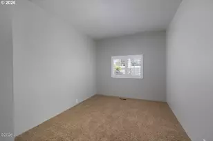 860 SW 10th St, Lincoln City, OR 97367 - Photo 24