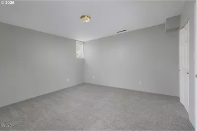 860 SW 10th St, Lincoln City, OR 97367 - Photo 30