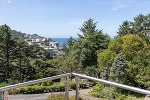 860 SW 10th St, Lincoln City, OR 97367 - Photo 4
