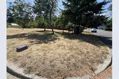 Tamarack, Florence, OR 97439 - Photo 12