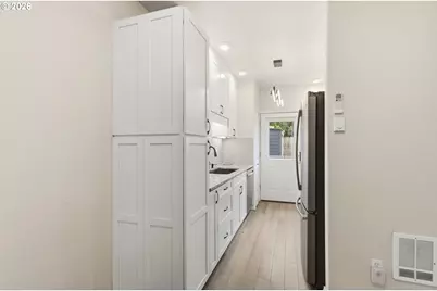 28 Lawrence St, Eugene, OR 97401 - Photo 12