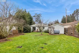 8524 N St Johns Ave, Portland, OR 97203 - Photo 40