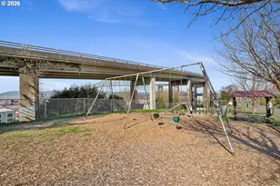 301 Alameda Ave, Astoria, OR 97103 - Photo 28