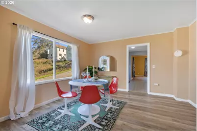 301 Alameda Ave, Astoria, OR 97103 - Photo 6