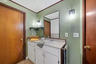 301 Alameda Ave, Astoria, OR 97103 - Photo 12