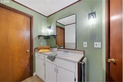 301 Alameda Ave, Astoria, OR 97103 - Photo 14