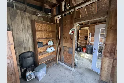 197 N 13th St, Lakeside, OR 97449 - Photo 22