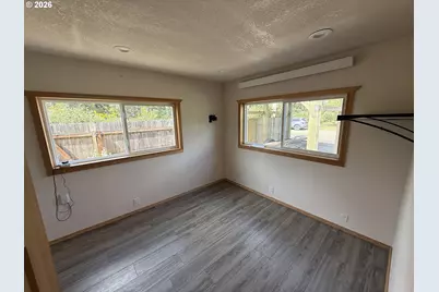 197 N 13th St, Lakeside, OR 97449 - Photo 10