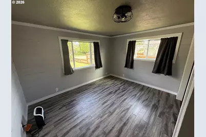 197 N 13th St, Lakeside, OR 97449 - Photo 16