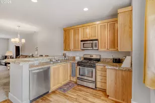 18465 SW Stepping Stone Dr, Beaverton, OR 97003 - Photo 12