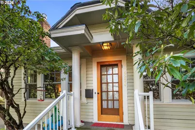 4234 SW Hume St, Portland, OR 97219 - Photo 4
