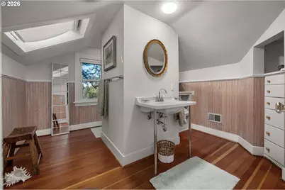 4234 SW Hume St, Portland, OR 97219 - Photo 24