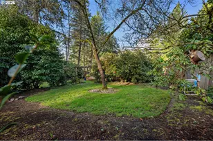 4234 SW Hume St, Portland, OR 97219 - Photo 30