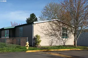 301 E Columbia Dr, Newberg, OR 97132 - Photo 1