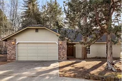 1843 SE Moorwood Ct, Bend, OR 97702 - Photo 1