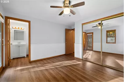 1843 SE Moorwood Ct, Bend, OR 97702 - Photo 16