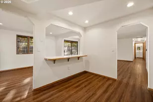 1843 SE Moorwood Ct, Bend, OR 97702 - Photo 10