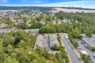 920 Hemlock St, Florence, OR 97439 - Photo 36