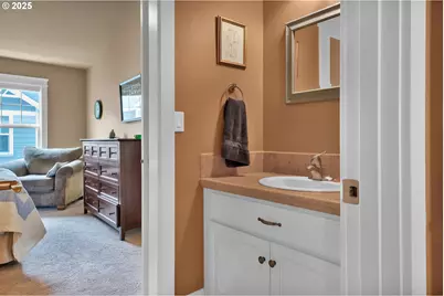 920 Hemlock St, Florence, OR 97439 - Photo 26