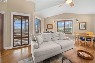 131 W Nebesna St, Cannon Beach, OR 97110 - Photo 16