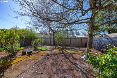 2190 Pierce St, Eugene, OR 97405 - Photo 10