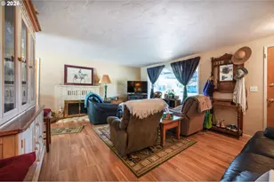 2190 Pierce St, Eugene, OR 97405 - Photo 2