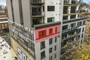 300 NW 8th Ave, Portland, OR 97209 - Photo 32