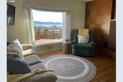 805 Birch Ave, Garibaldi, OR 97118 - Photo 8