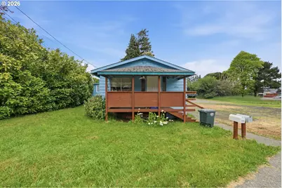 1955 Maple St, North Bend, OR 97459 - Photo 2