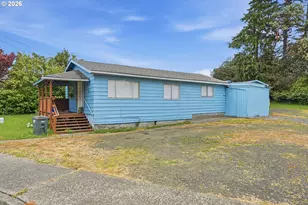 1955 Maple St, North Bend, OR 97459 - Photo 6