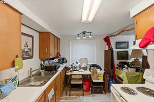1955 Maple St, North Bend, OR 97459 - Photo 38