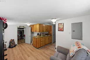 1955 Maple St, North Bend, OR 97459 - Photo 22