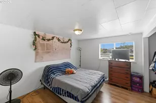 1955 Maple St, North Bend, OR 97459 - Photo 18