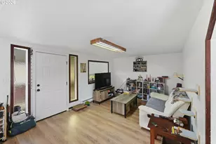 1955 Maple St, North Bend, OR 97459 - Photo 8