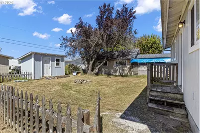 1057 Greenwood Ave, Reedsport, OR 97467 - Photo 18