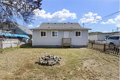 1057 Greenwood Ave, Reedsport, OR 97467 - Photo 16