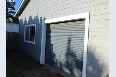 910 Easy St, Brookings, OR 97415 - Photo 6