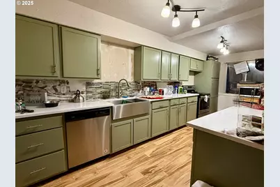 1470 Waite St, Eugene, OR 97402 - Photo 2